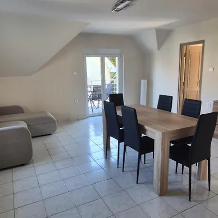 Maycherry Kwatera prywatna *